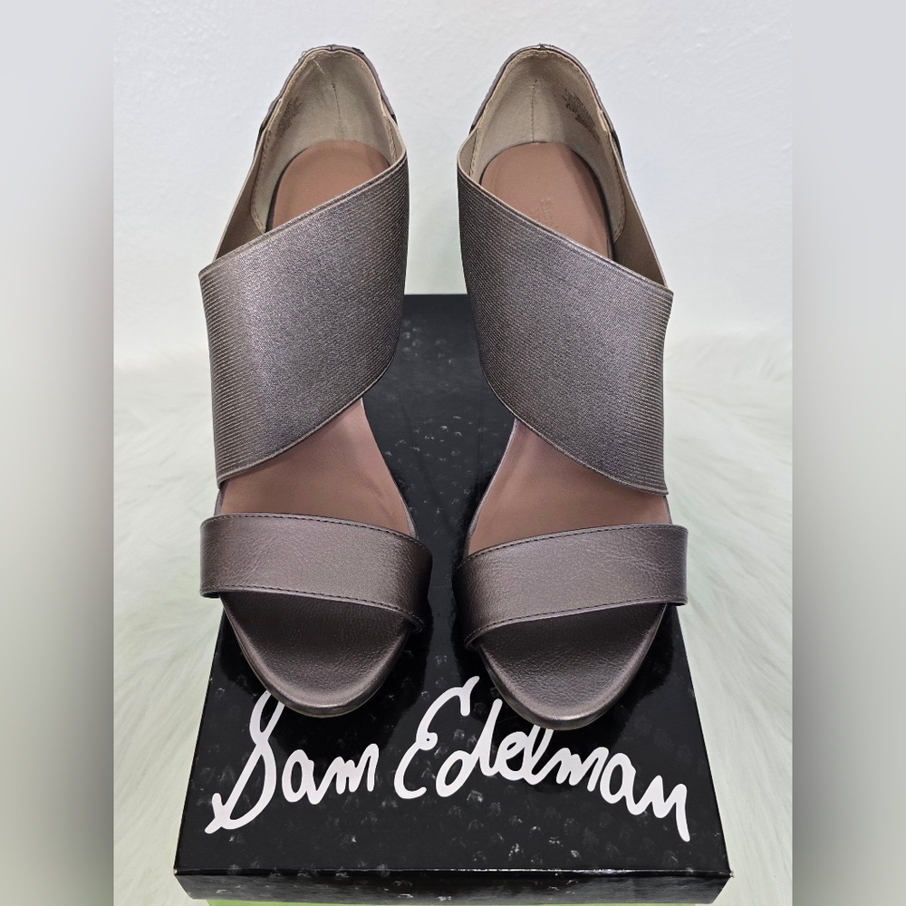 Vera Wang Bronze Metallic 4" heel